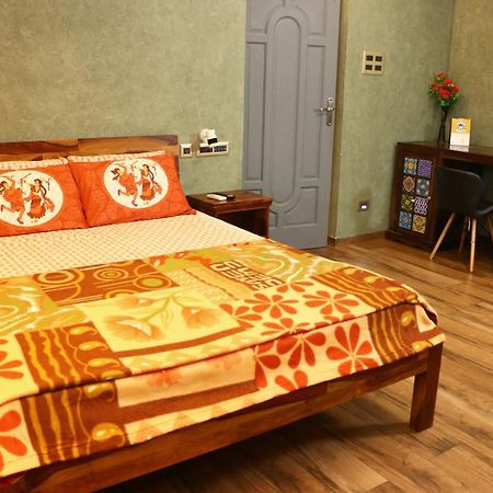 퐁디셰리 Penthouse 2Bhk With Bathtub And Terrace 빌라 외부 사진