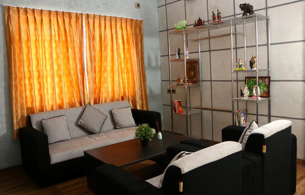 퐁디셰리 Penthouse 2Bhk With Bathtub And Terrace 빌라 외부 사진