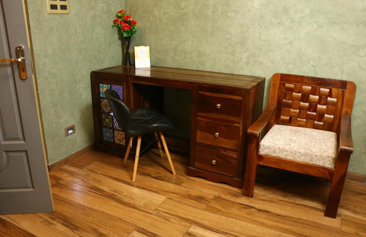 퐁디셰리 Penthouse 2Bhk With Bathtub And Terrace 빌라 외부 사진