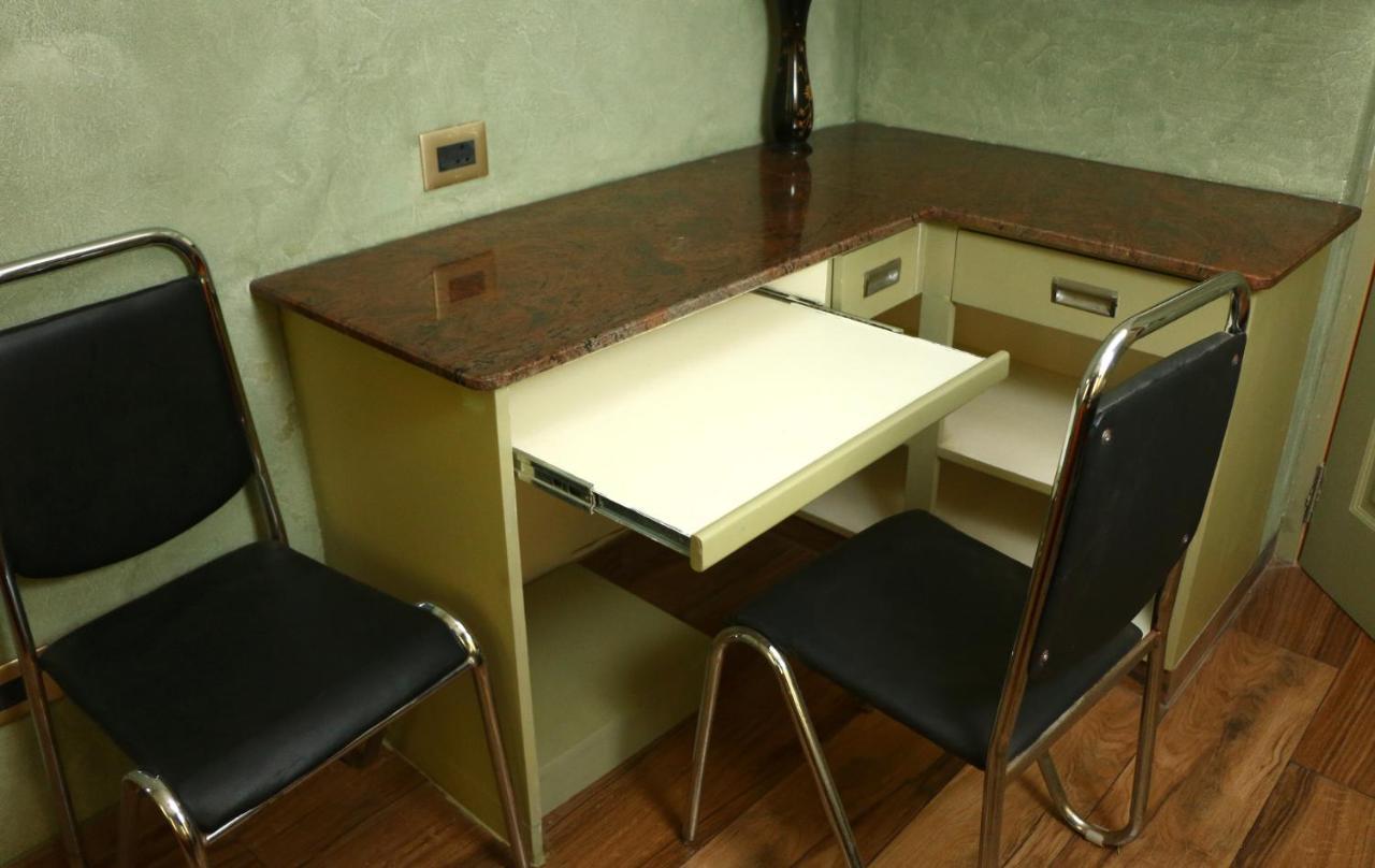 퐁디셰리 Penthouse 2Bhk With Bathtub And Terrace 빌라 외부 사진