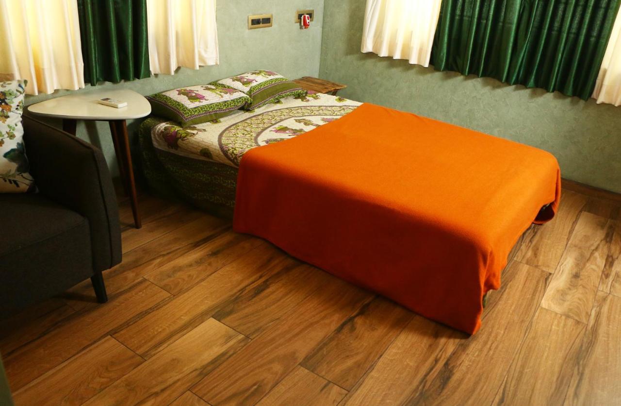퐁디셰리 Penthouse 2Bhk With Bathtub And Terrace 빌라 외부 사진