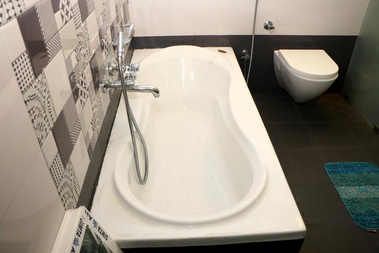 퐁디셰리 Penthouse 2Bhk With Bathtub And Terrace 빌라 외부 사진